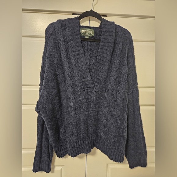 American Eagle Navy Knit Sweater, Size Large - Picture 1 of 1